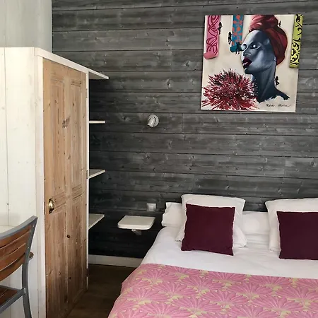 Hotel Le Clocher 3*